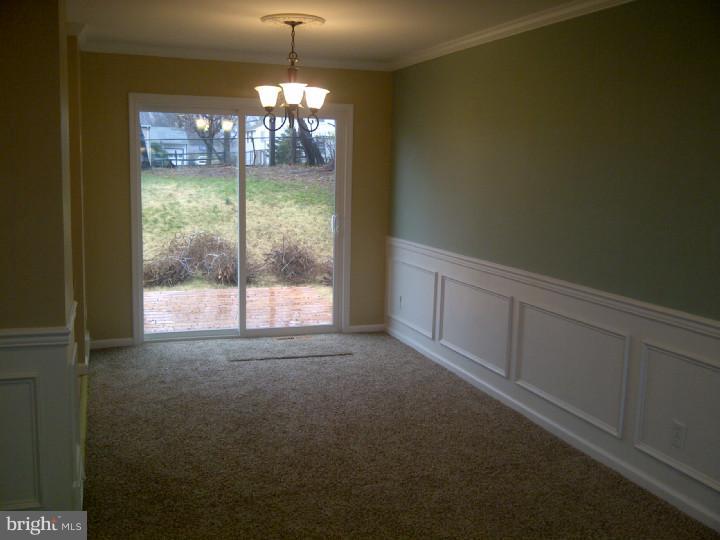 702 Davisville Road Warminster, PA 18974 - Photo 3 of 20 Dining Room