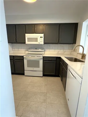 $1,200 | 701 Fairfax Drive, Unit 197, Gretna, LA 70056