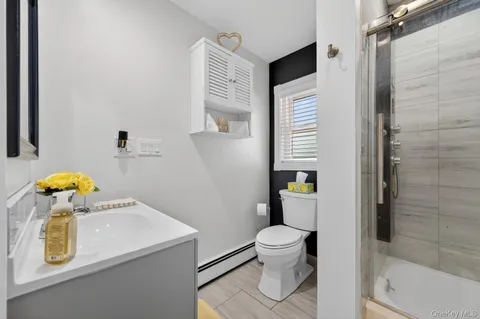 $629,000 | 105 North Hamilton Avenue, Lindenhurst, NY 11757