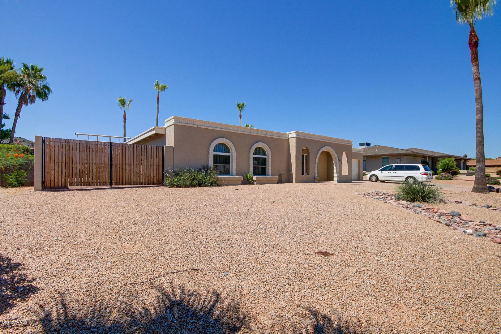 3211 East Hatcher Road Phoenix, AZ 85028 - Photo 3 of 69 Hatcher (1)
