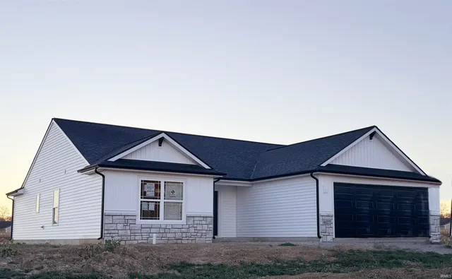 $289,900 | 4027 Centerstone Parkway, New Haven, IN 46774