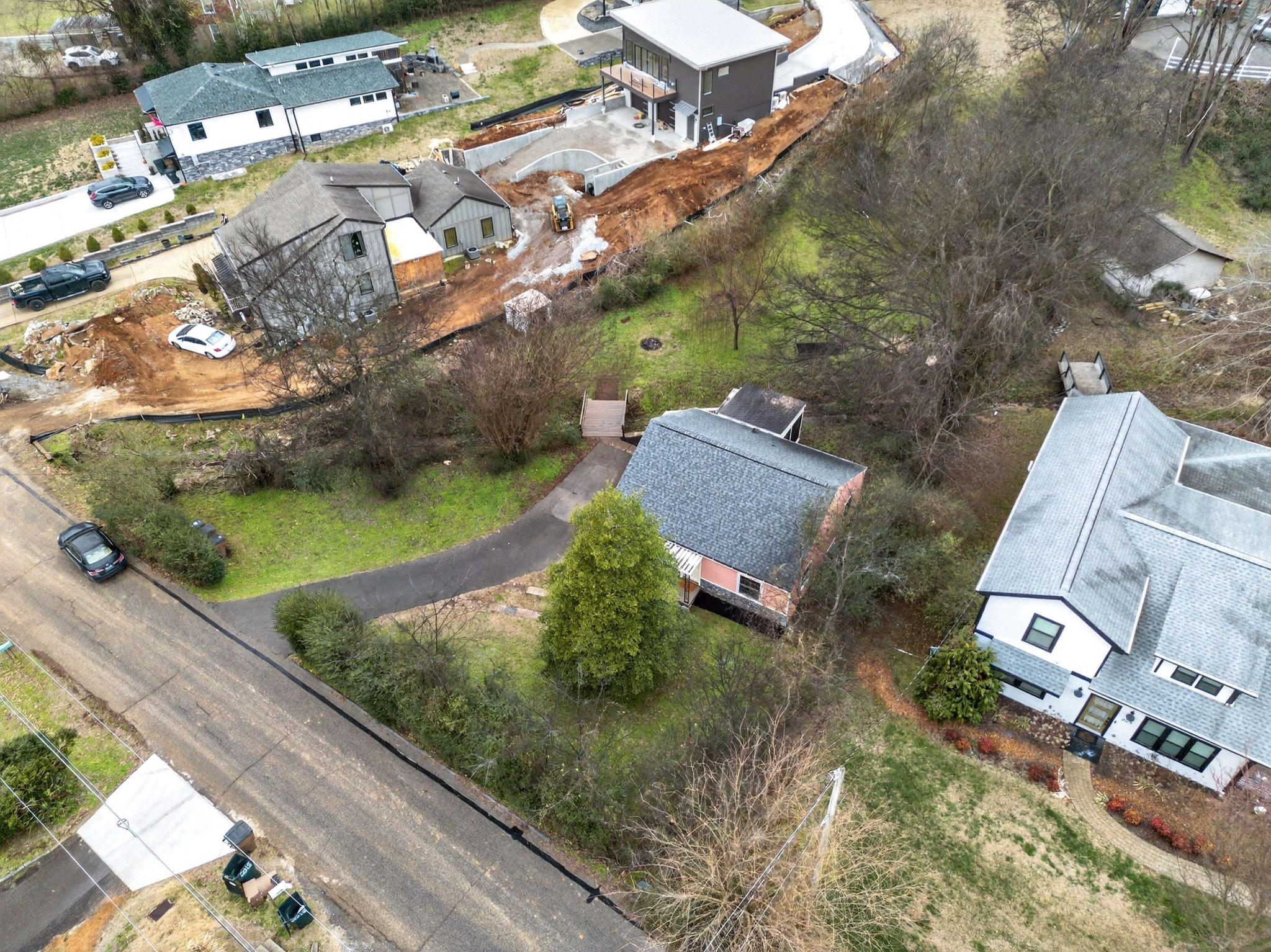 2017 Hackberry Lane Nashville, TN 37206 - Photo 34 of 36 an aerial view of a house with a garden