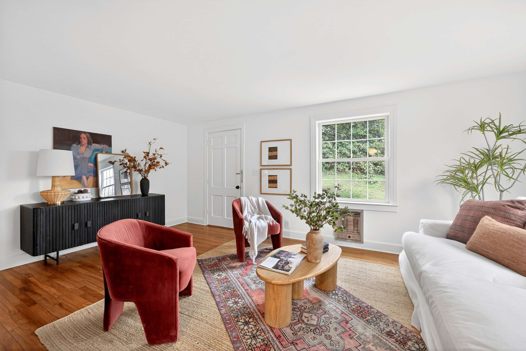 2017 Hackberry Lane Nashville, TN 37206 - Photo 6 of 36 a living room with furniture and a potted plant