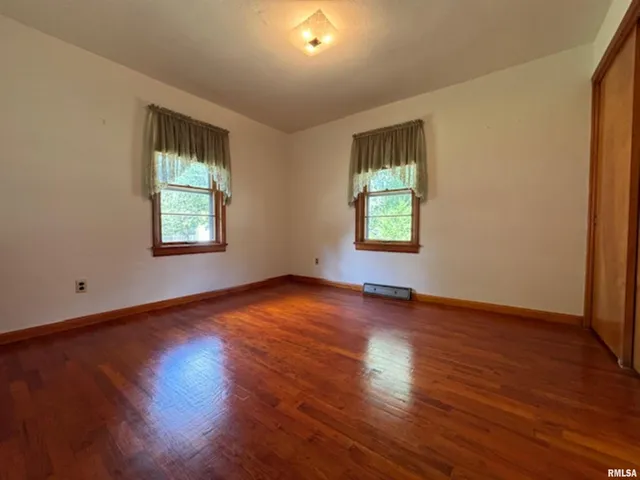 $120,000 | 200 West Chestnut Street, Odin, IL 62870