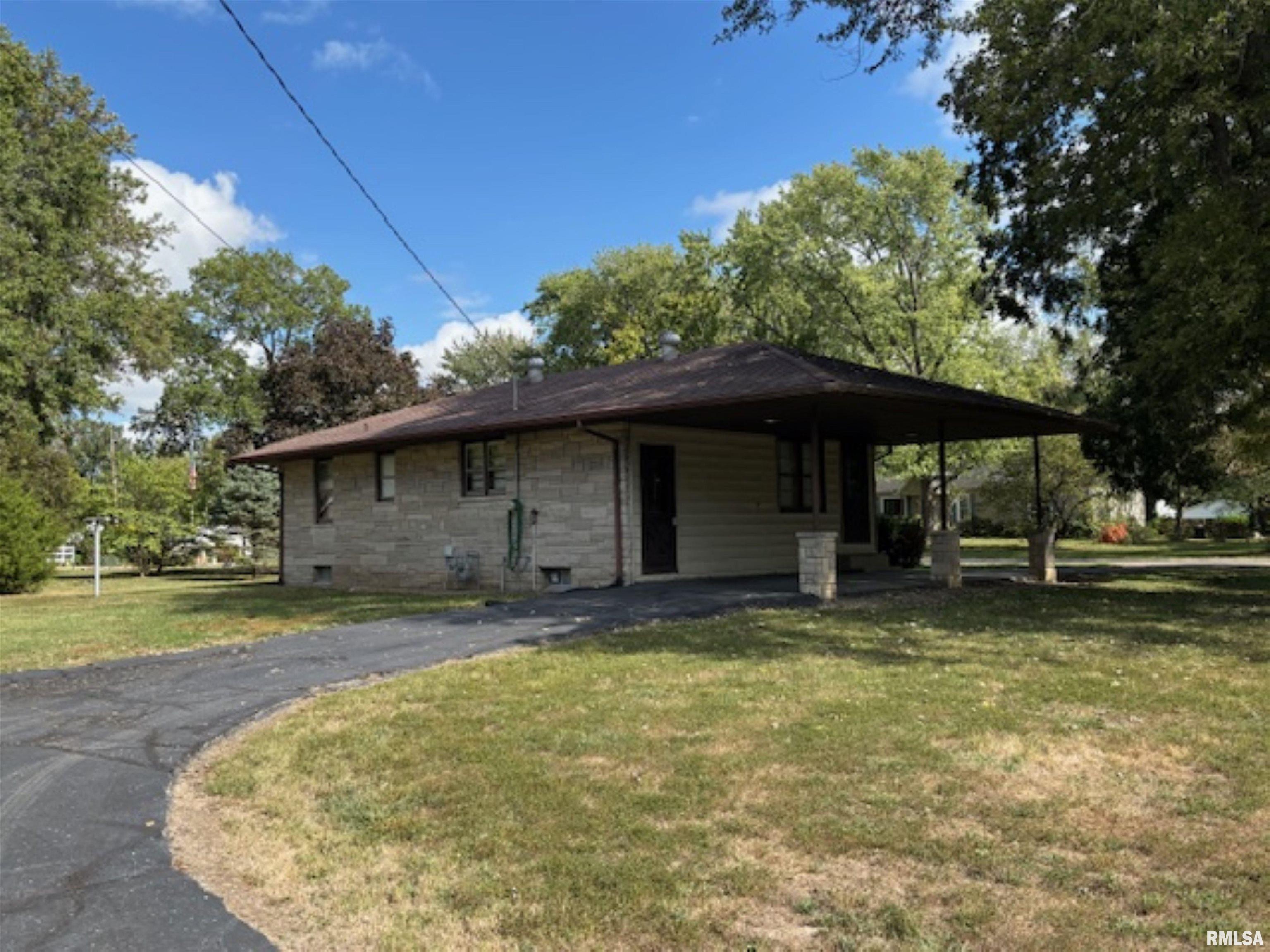 200 West Chestnut Street Odin, IL 62870 - Photo 5 of 21