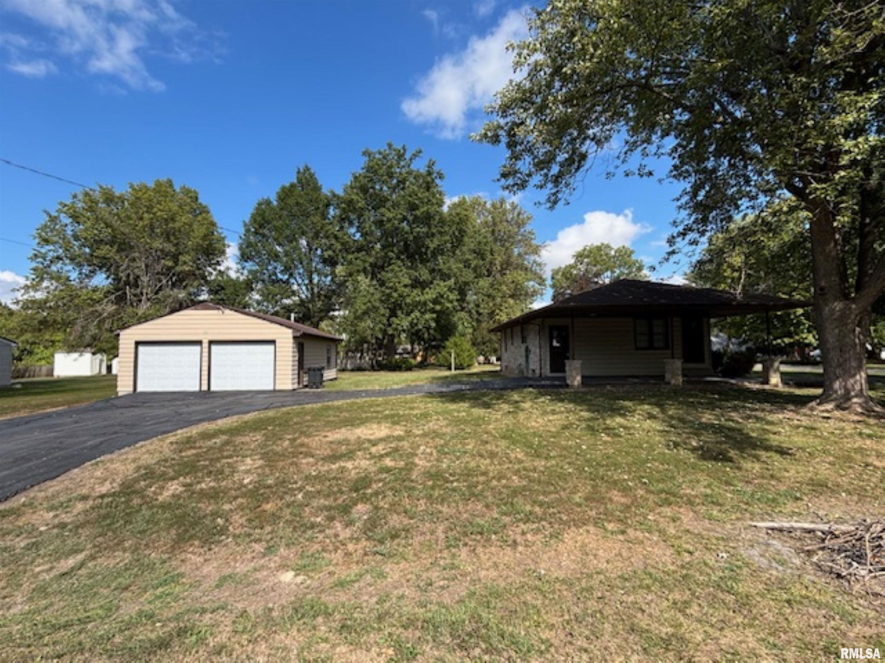 200 West Chestnut Street Odin, IL 62870 - Photo 6 of 21