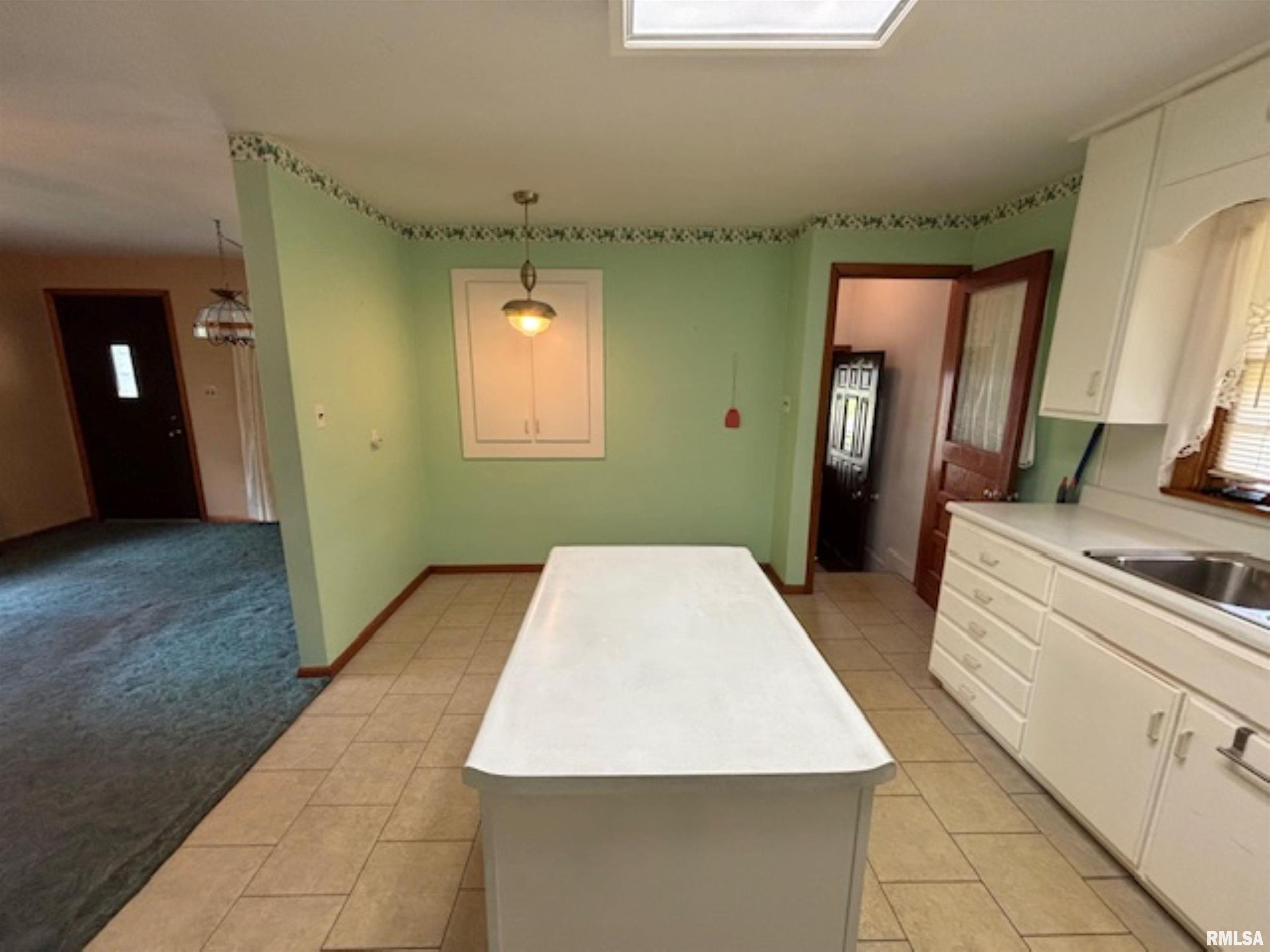 200 West Chestnut Street Odin, IL 62870 - Photo 10 of 21