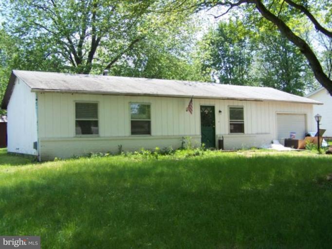 118 North Hickory Road Sterling, VA 20164 - Photo 1 of 4 Exterior (Main)