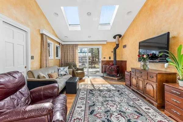 $1,150,000 | 829 Gay Street, Westwood, MA 02090
