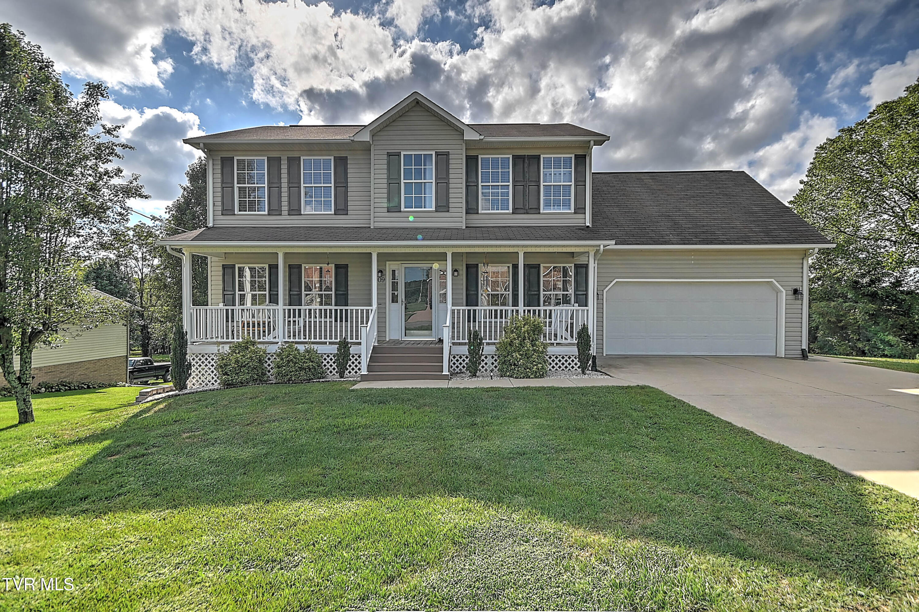 309 Roy Martin Road Gray, TN 37615 - Photo 5 of 63 309 Roy Martin LG-2