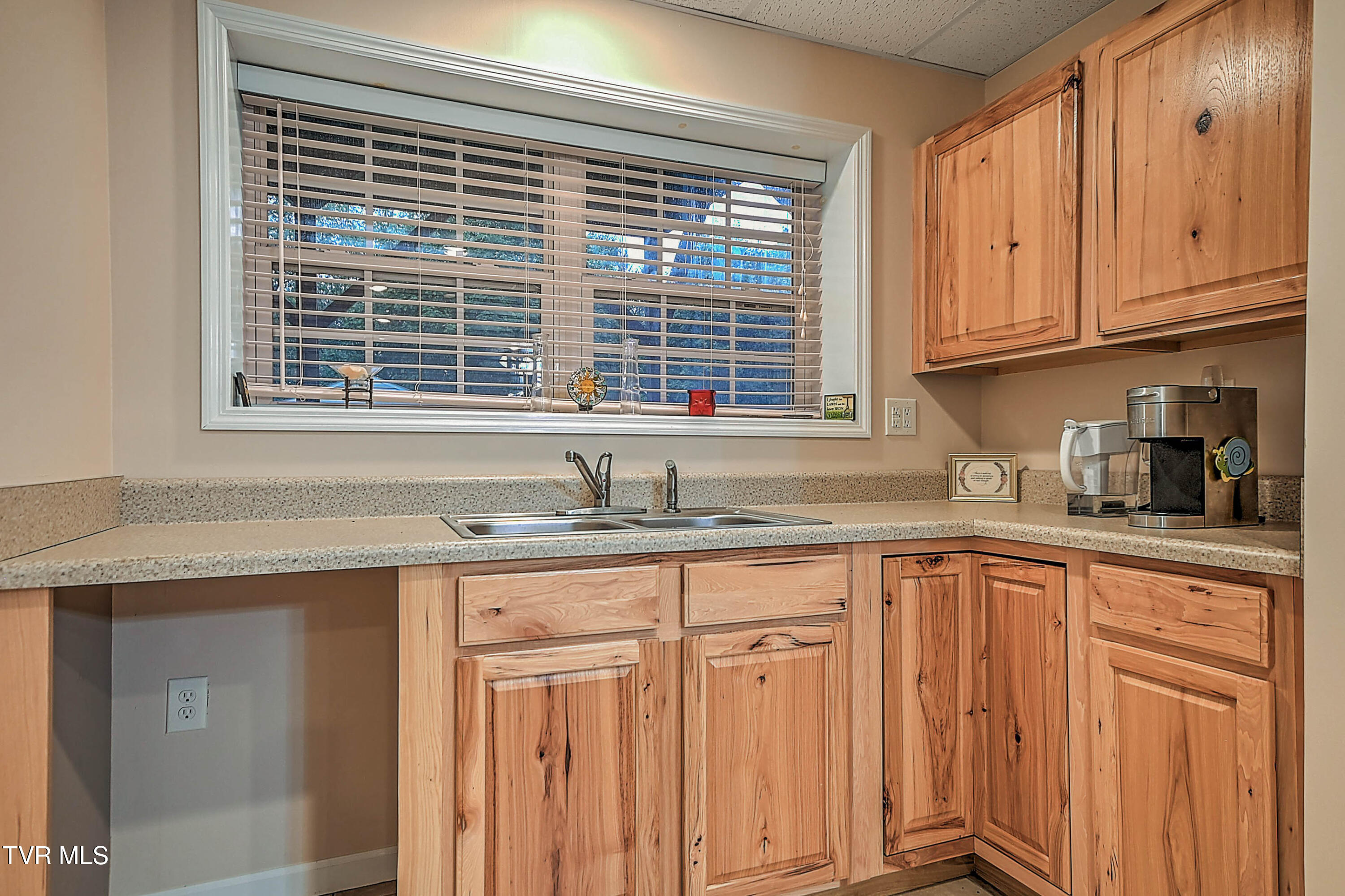 309 Roy Martin Road Gray, TN 37615 - Photo 52 of 63 309 Roy Martin LG-48