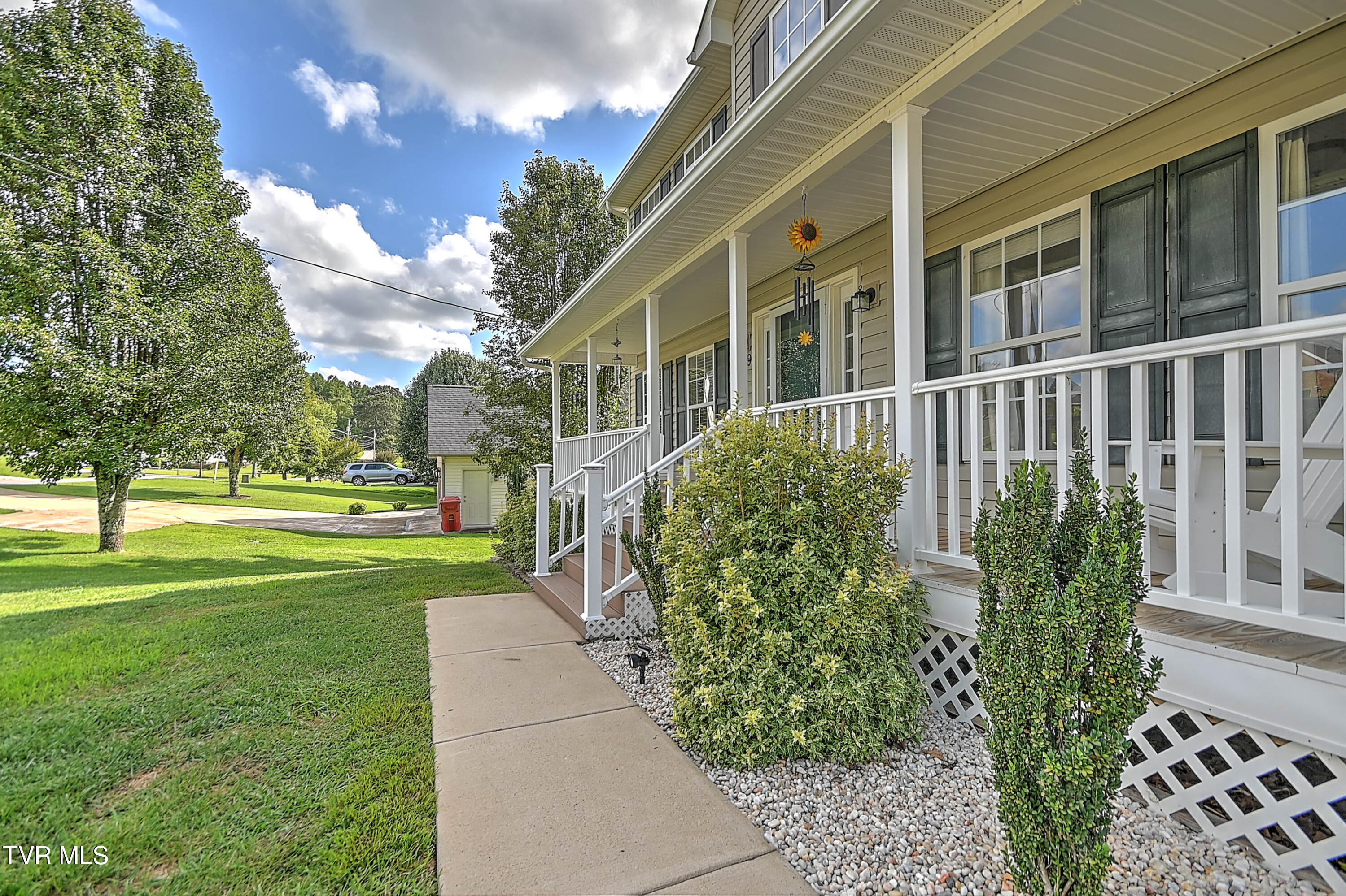 309 Roy Martin Road Gray, TN 37615 - Photo 8 of 63 309 Roy Martin LG-4
