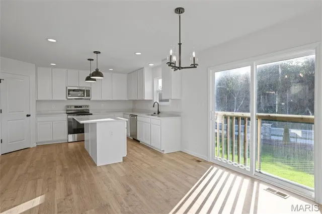 $380,565 | 1014 Braid Trl Drive, Union, MO 63084