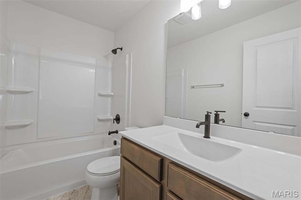 1014 Braid Trl Drive Union, MO 63084 - Photo 4 of 33