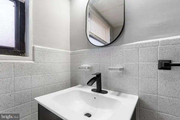 $1,325 | 131 Forest Avenue, Unit 4D, Ambler, PA 19002