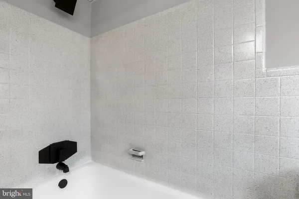 $1,325 | 131 Forest Avenue, Unit 4D, Ambler, PA 19002