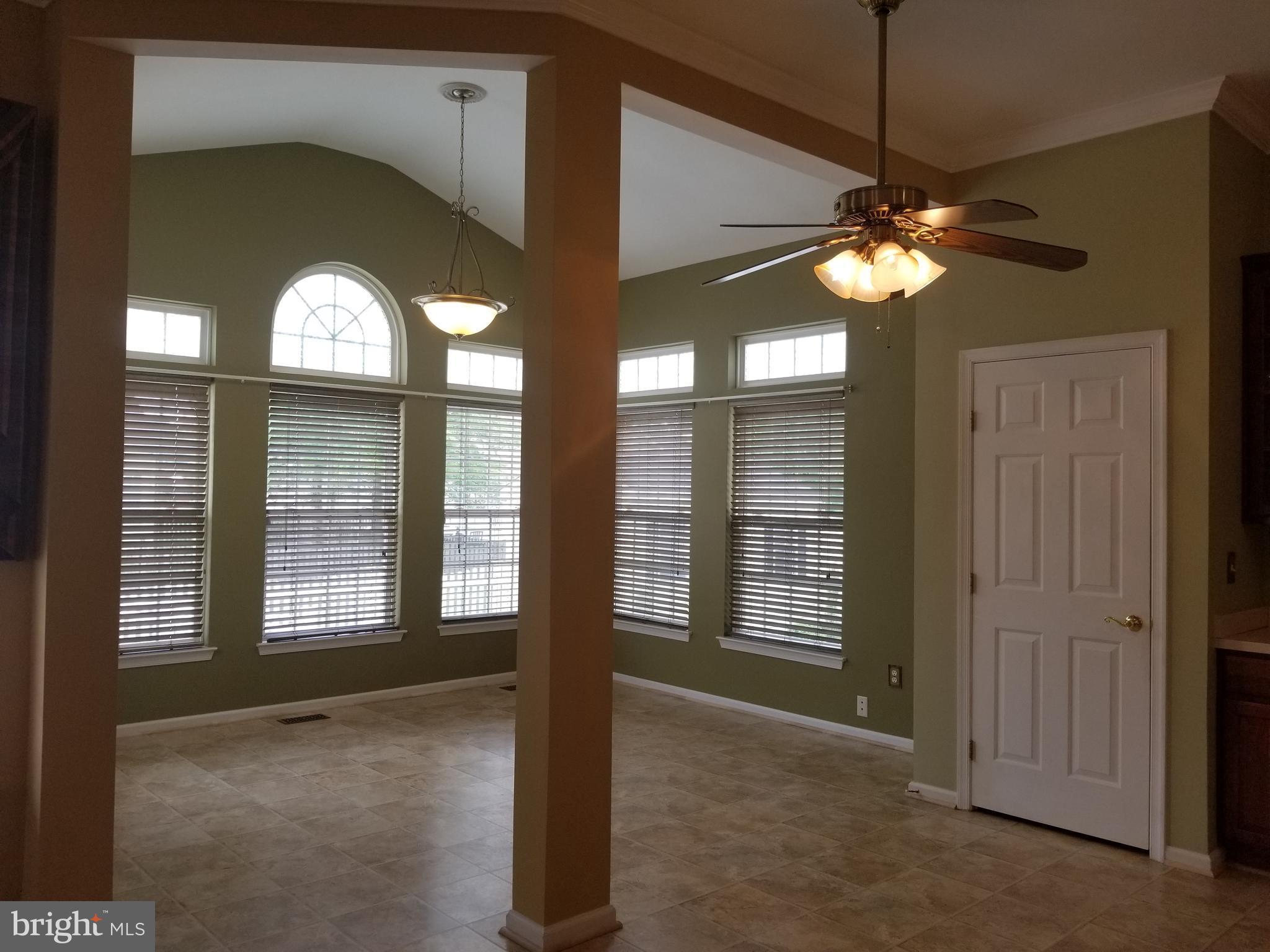 14 Lister Lane Ridgely, MD 21660 - Photo 16 of 80 Kitchen table space