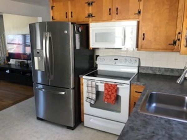 9 Louis Road Peabody, MA 01960 - Photo 7 of 21 Gallery Image 7