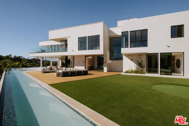 a view of a lake with houses