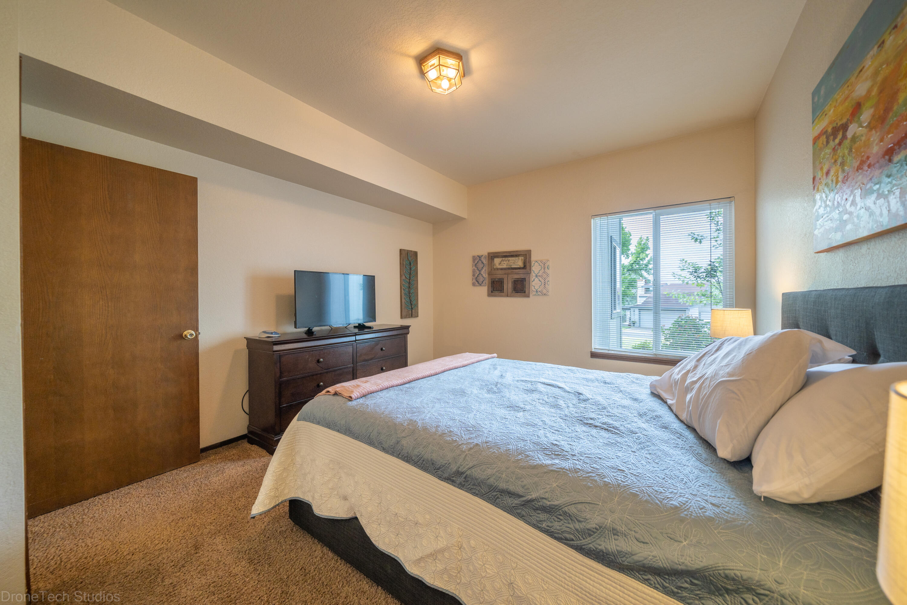 410 Ridgecrest Trail, Unit 128 Redding, CA 96003 - Photo 12 of 27 410 Ridgecrest Trl 128-23