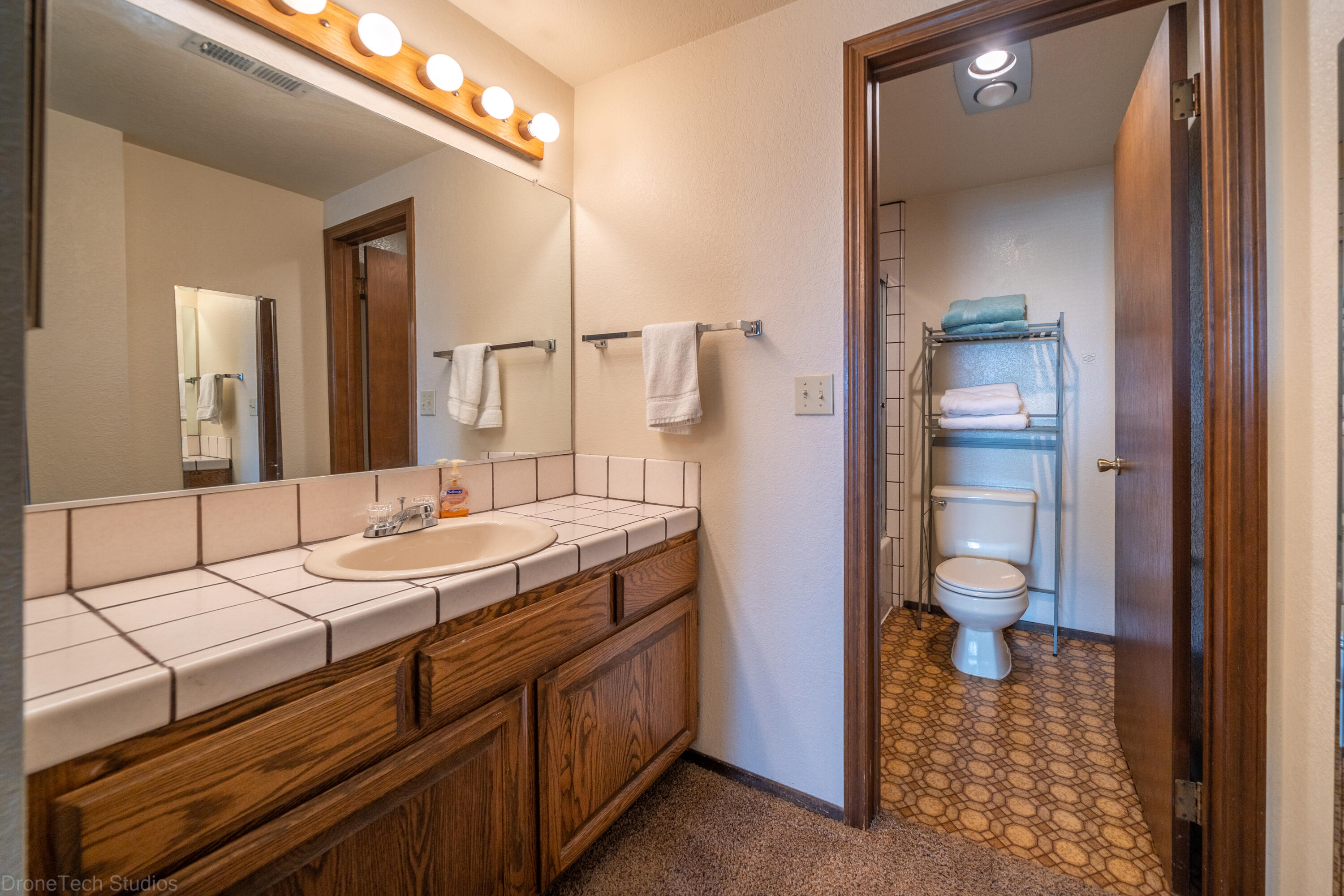 410 Ridgecrest Trail, Unit 128 Redding, CA 96003 - Photo 14 of 27 410 Ridgecrest Trl 128-25