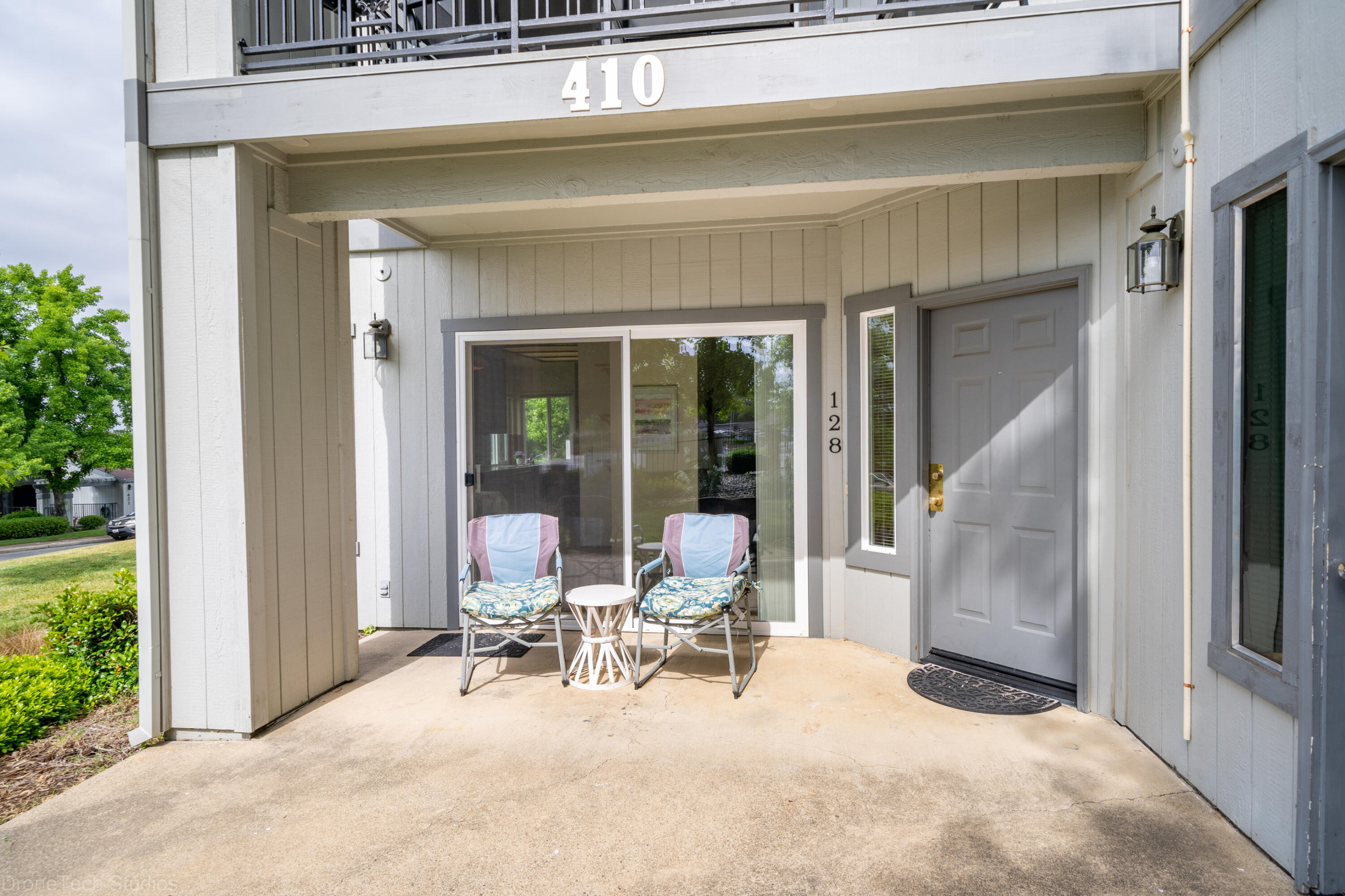410 Ridgecrest Trail, Unit 128 Redding, CA 96003 - Photo 2 of 27 410 Ridgecrest Trl 128-9