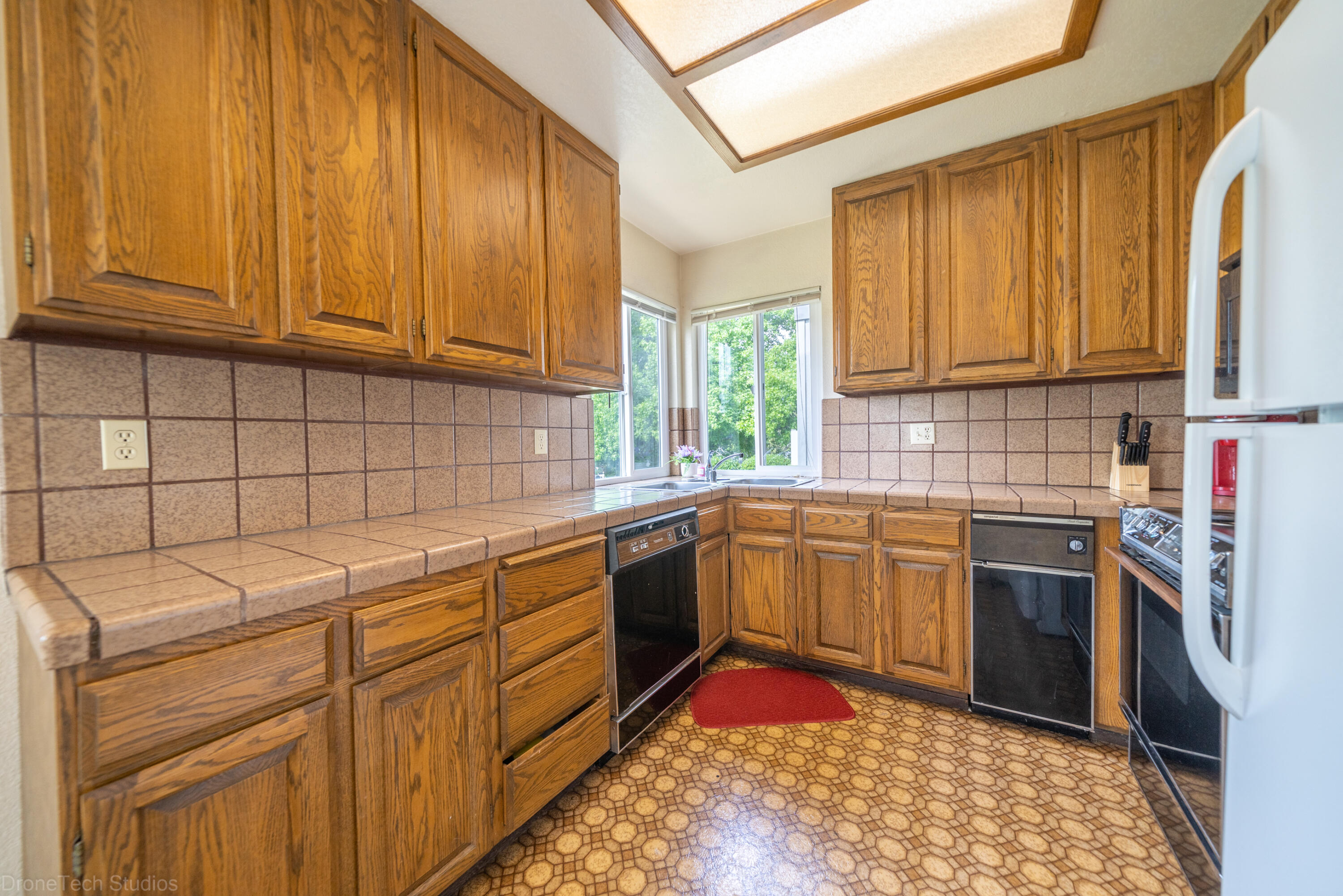 410 Ridgecrest Trail, Unit 128 Redding, CA 96003 - Photo 8 of 27 410 Ridgecrest Trl 128-18