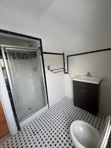 $2,100 | 207 Church Street, New Bedford, MA 02745