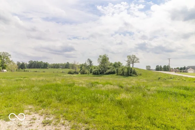 $58,500 | 8 Meadowbrook Drive, New Castle, IN 47362