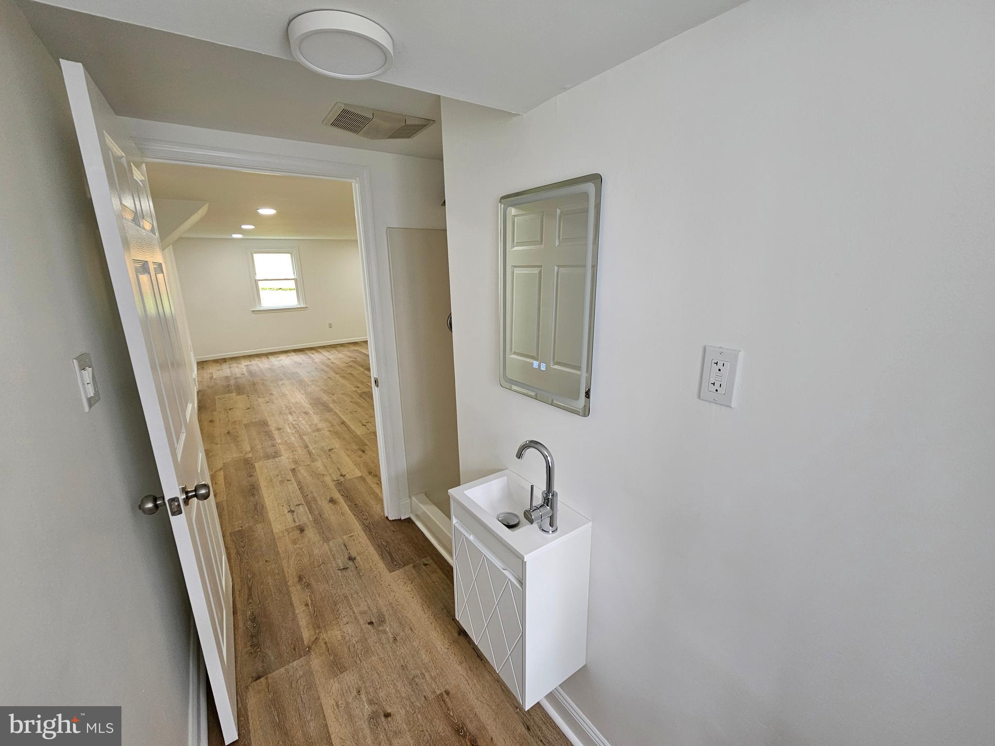 2921 Senak Road Abington, PA 19001 - Photo 30 of 68