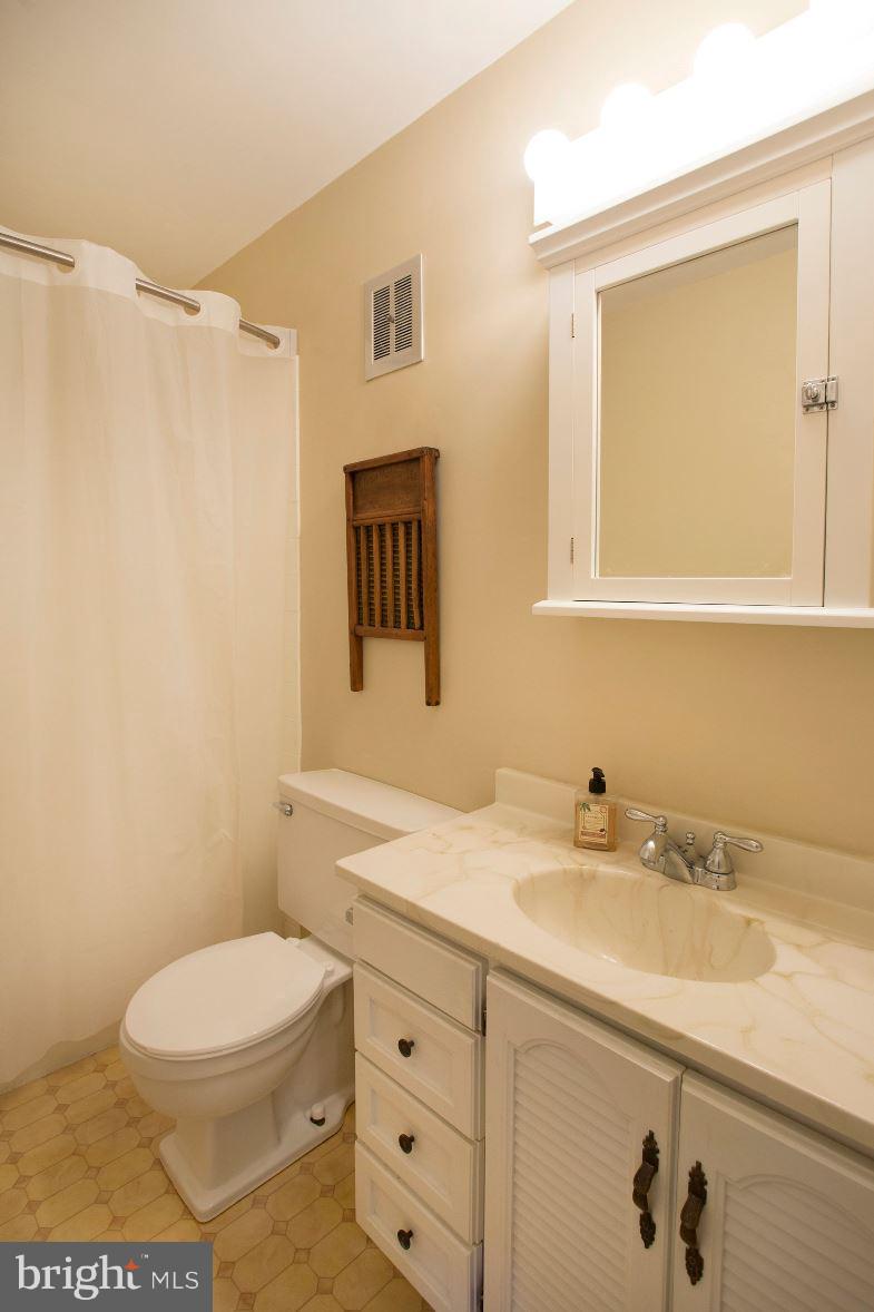 1762 Devers Road York, PA 17404 - Photo 12 of 15