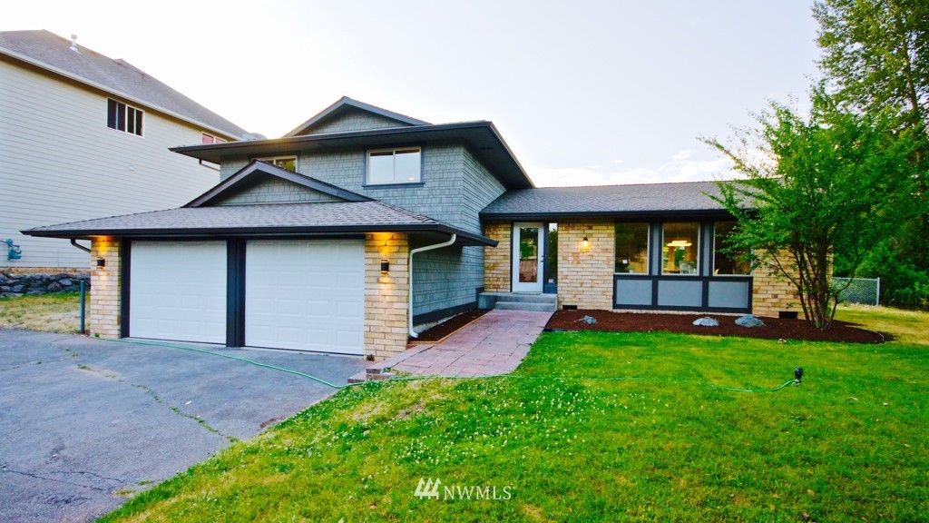 1705 237th Place Southwest Bothell, WA 98021 - Photo 1 of 18