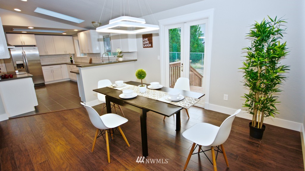 1705 237th Place Southwest Bothell, WA 98021 - Photo 4 of 18