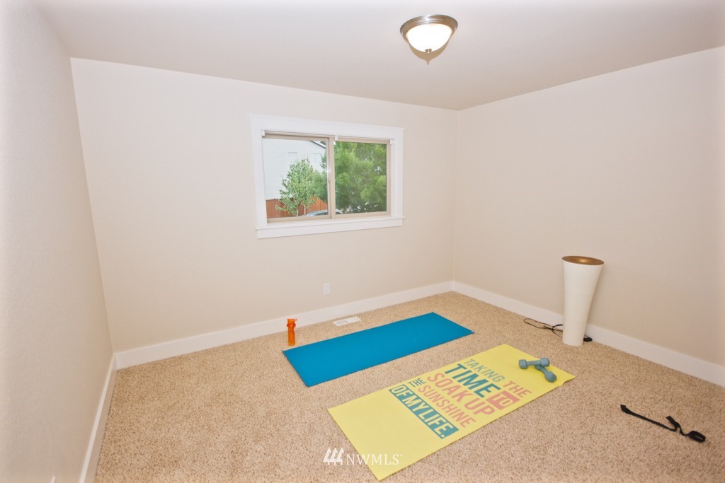 1705 237th Place Southwest Bothell, WA 98021 - Photo 10 of 18