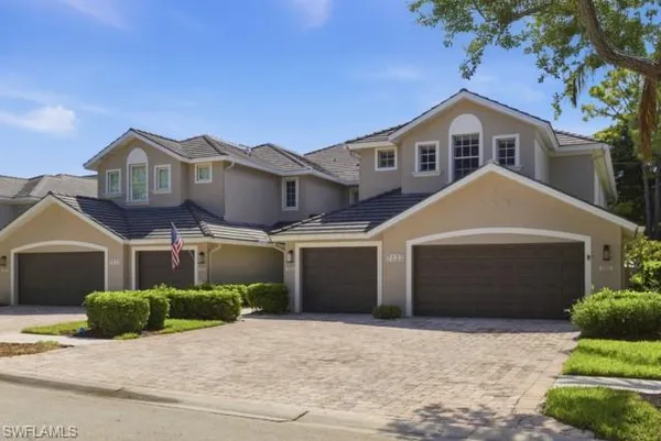 $3,850 | 7122 Blue Juniper Court, Unit 202, Naples, FL 34109