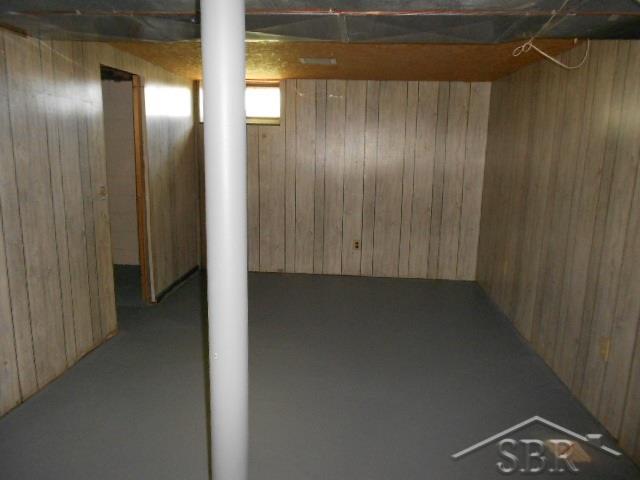 9905 West Freeland Road Freeland, MI 48623 - Photo 11 of 16 31318866-10.JPG