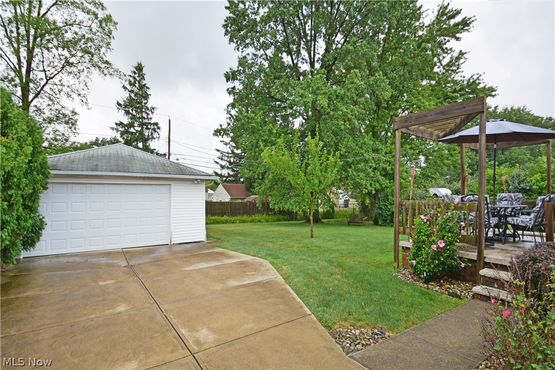 7310 Ames Road Parma, OH 44130 - Photo 22 of 29