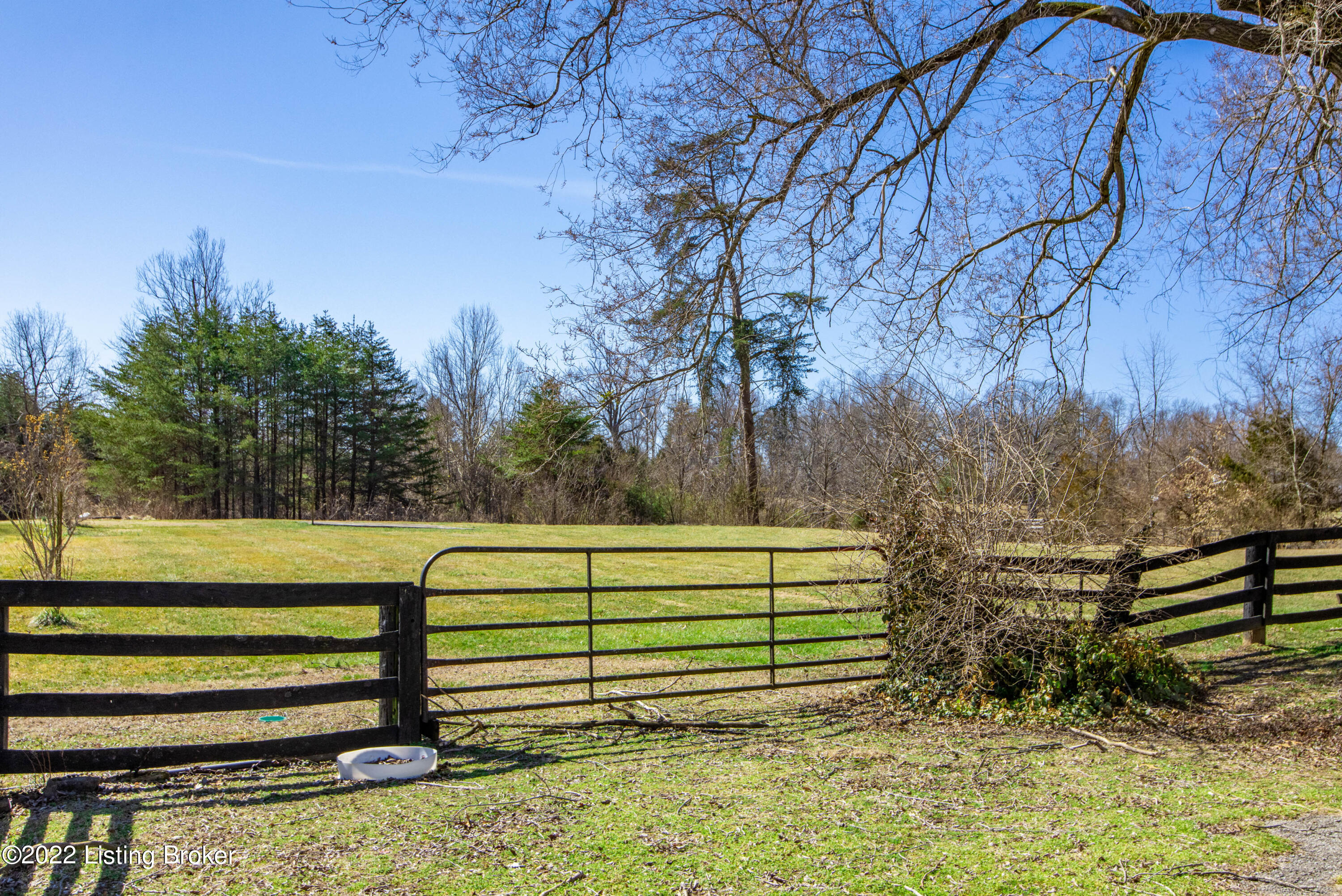 10004 Fairmount Road Louisville, KY 40291 - Photo 83 of 102 10004-Fairmount-Rd-94