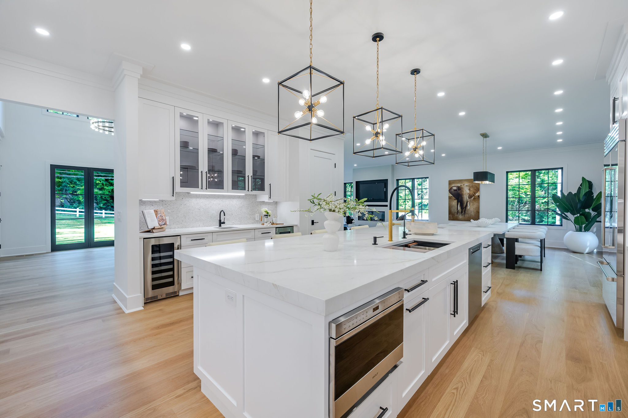 23 Laurel Road Stamford, CT 06903 - Photo 8 of 40 Gallery Image 8