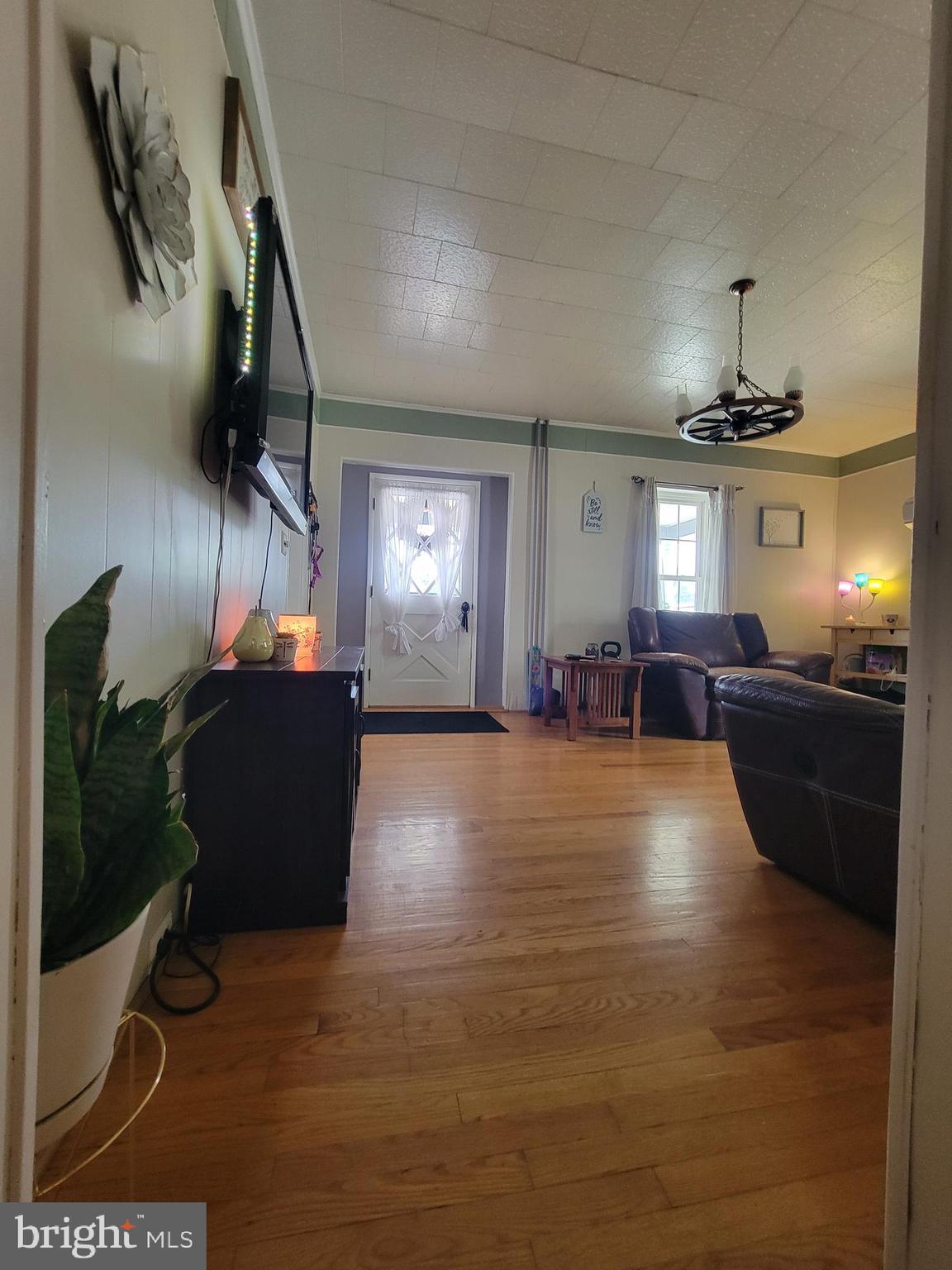 10 Whyte Street Union Bridge, MD 21791 - Photo 14 of 20 a view of a living room and kitchen view
