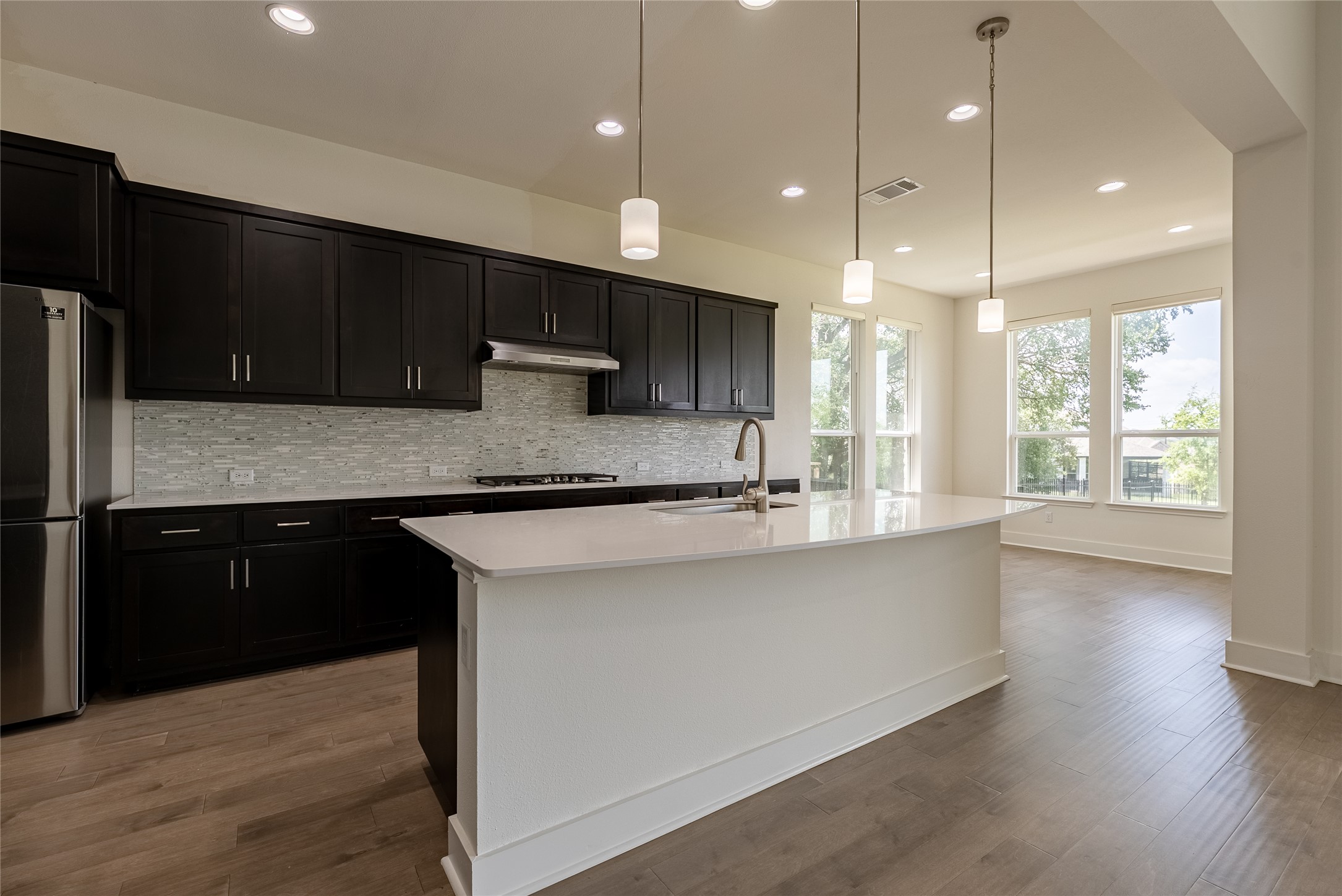 212 Eiglehart Road Austin, TX 78737 - Photo 4 of 31