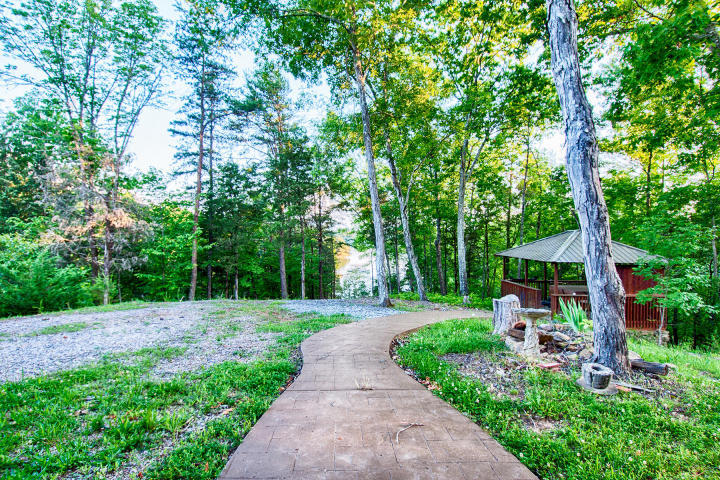 2015 Chapel Road Sevierville, TN 37876 - Photo 31 of 33 chapel 30
