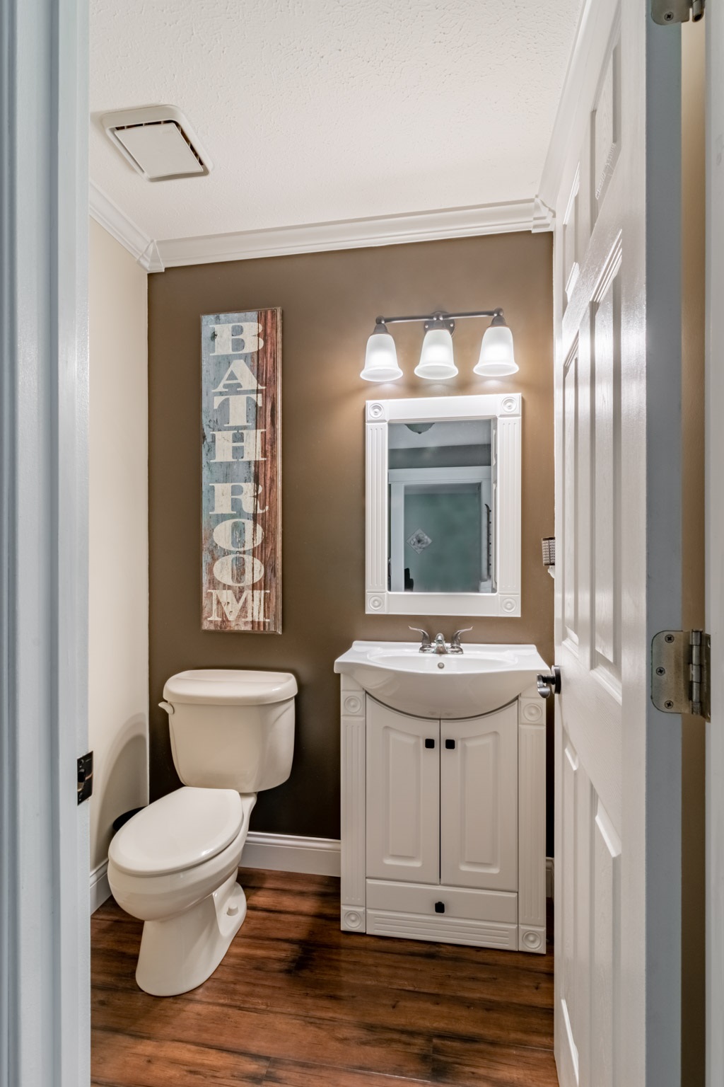17284 Woodhurst Road Granger, IN 46530 - Photo 16 of 23 Gallery Image 16