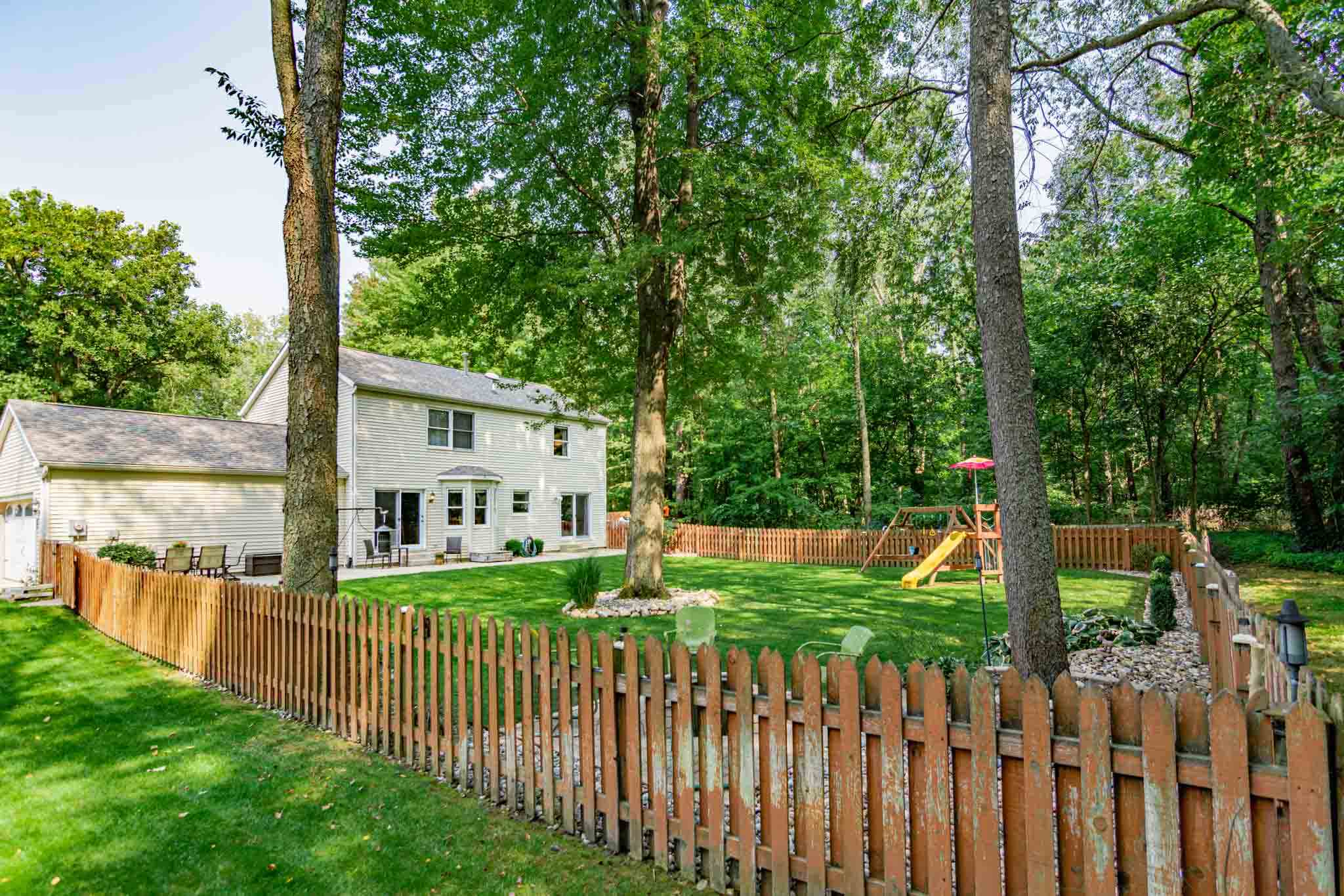 17284 Woodhurst Road Granger, IN 46530 - Photo 4 of 23 Gallery Image 4