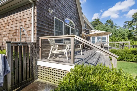 $2,995,000 | 14 Debras Way, Wainscott, NY 11975