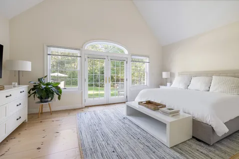 $2,995,000 | 14 Debras Way, Wainscott, NY 11975