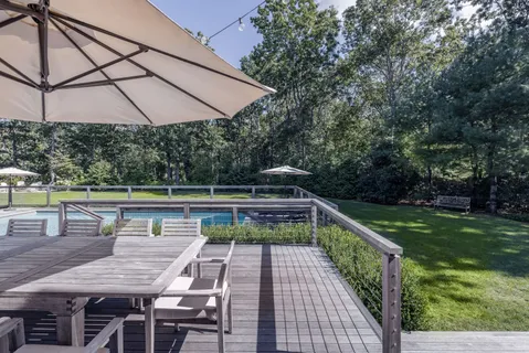 $2,995,000 | 14 Debras Way, Wainscott, NY 11975