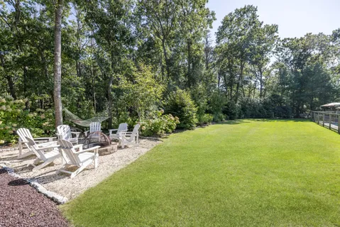 $2,995,000 | 14 Debras Way, Wainscott, NY 11975