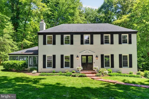 $1,395,000 | 11312 Lapham Drive, Oakton, VA 22124
