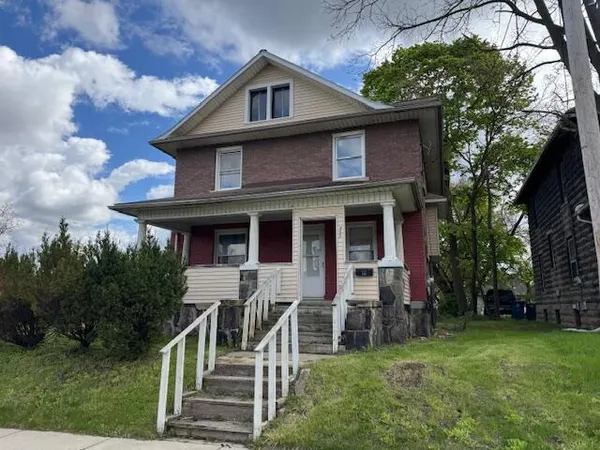 $89,900 | 905 Martin Luther King Jr Drive, Jackson, MI 49203